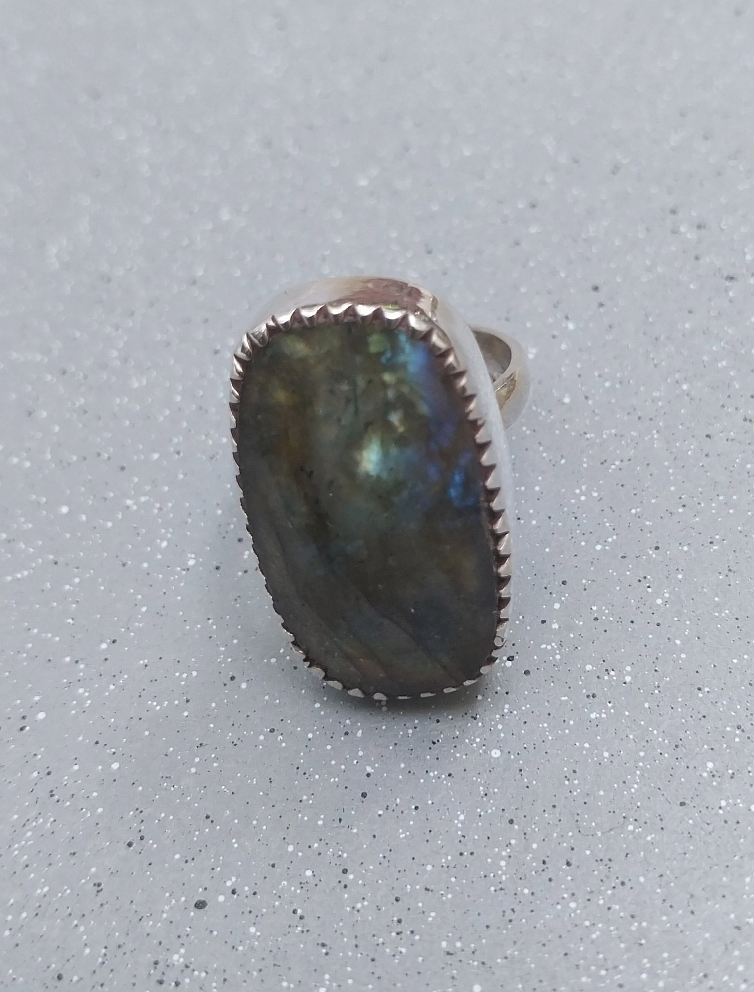 Vatave 925 SIlver Ring WIth Laboride Gemstone