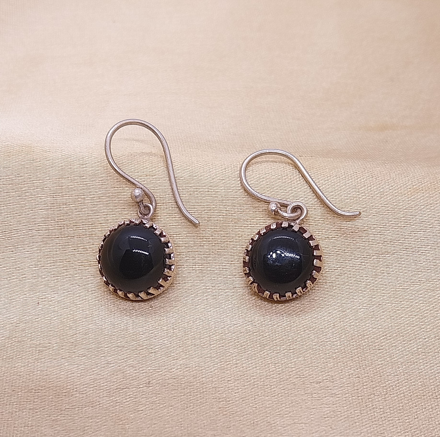 VATAVE 925 SILVER EARRING WITH BLACK ONYX GEMSTONE FOR GIRLS AND WOMEN
