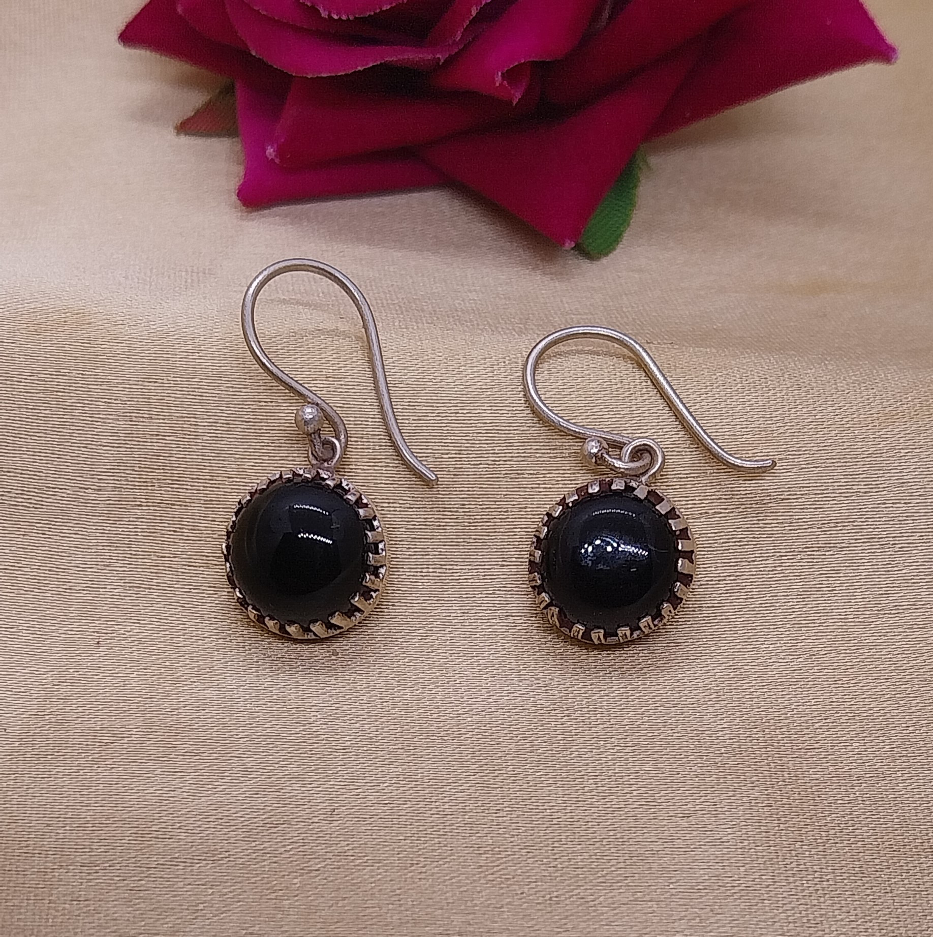 VATAVE 925 SILVER EARRING WITH BLACK ONYX GEMSTONE FOR GIRLS AND WOMEN