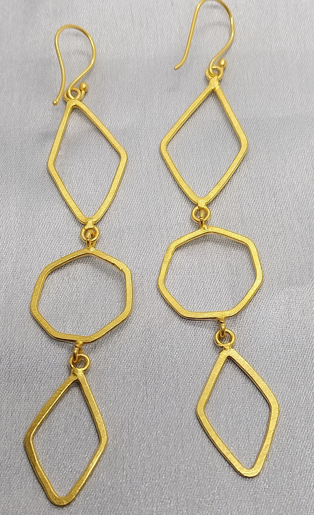 VATAVE 22k GOLD PLATED BRASS EARRING FOR LADIES AND GIRLS