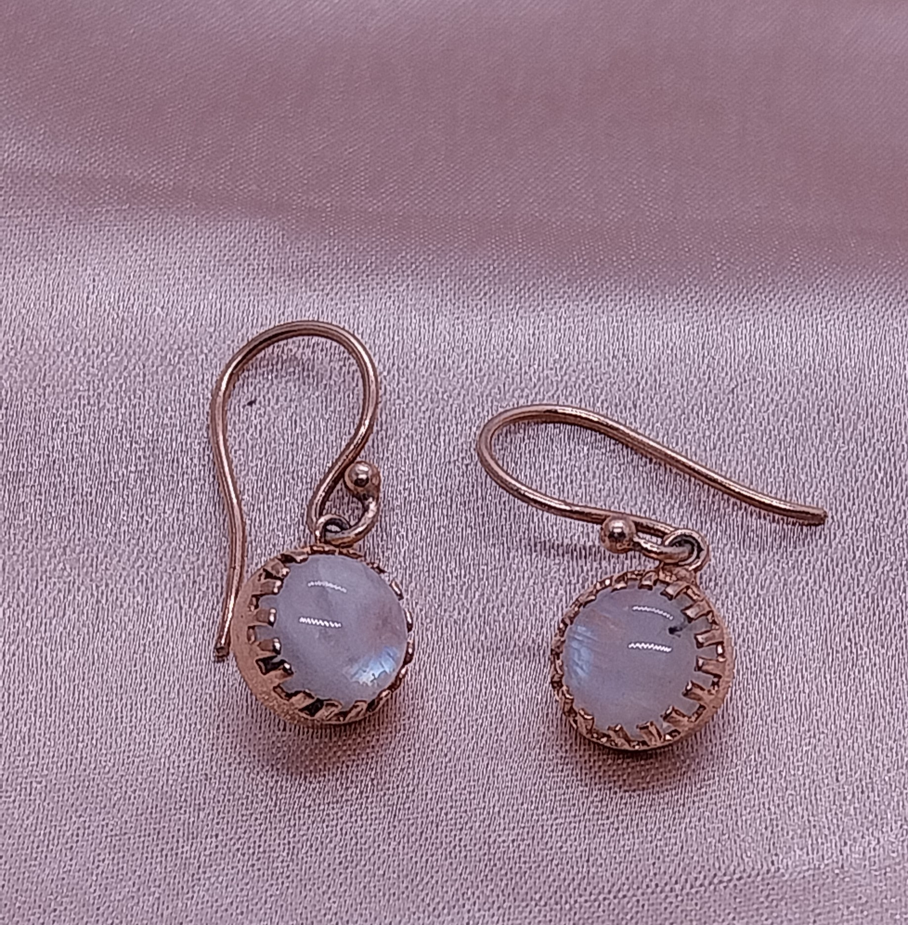 VATAVE 925 SILVER EARRIMG WITH MOON STONE GEMSTONE FOR DAILY USE FOR GIRLS