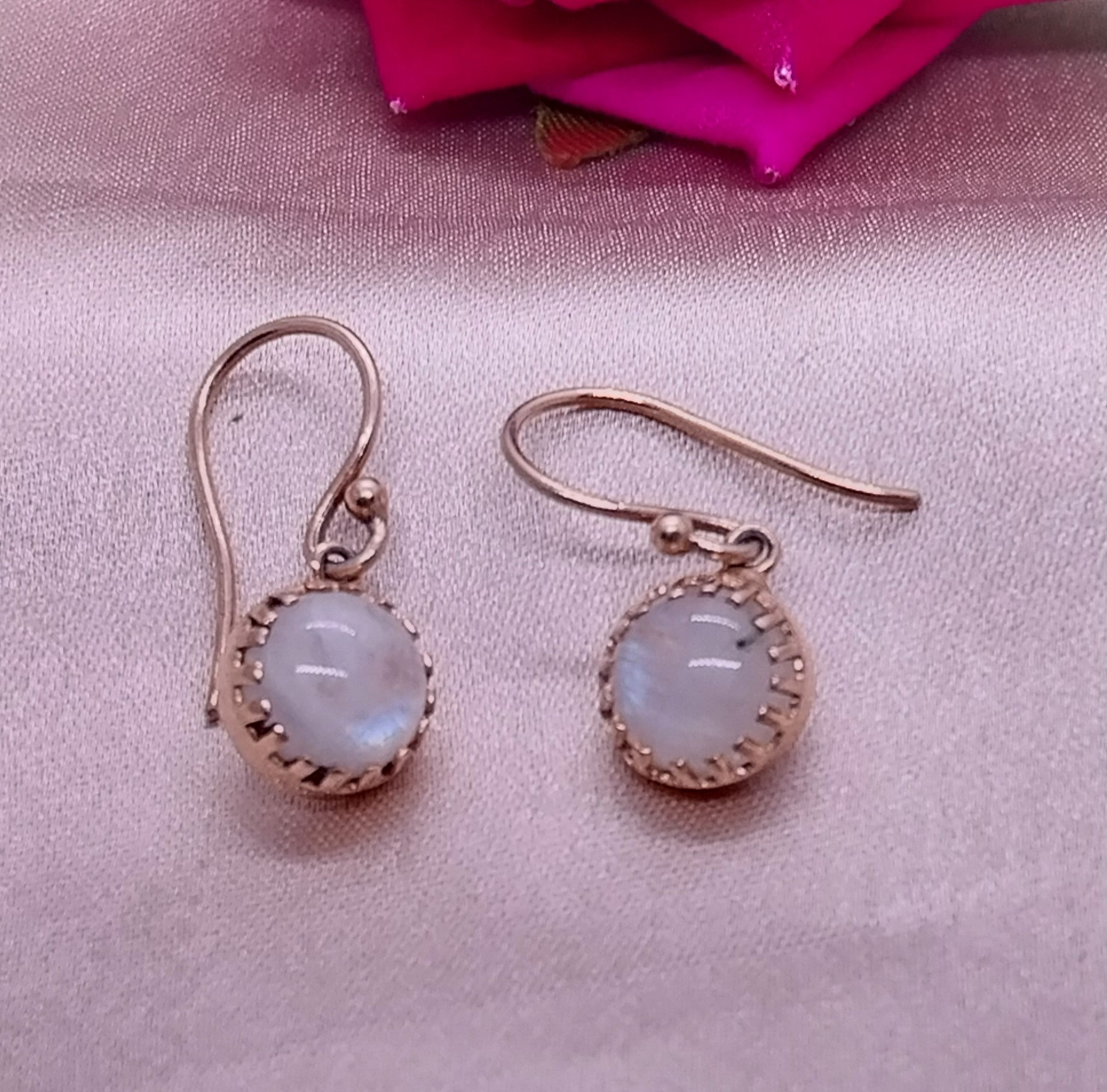 VATAVE 925 SILVER EARRIMG WITH MOON STONE GEMSTONE FOR DAILY USE FOR GIRLS