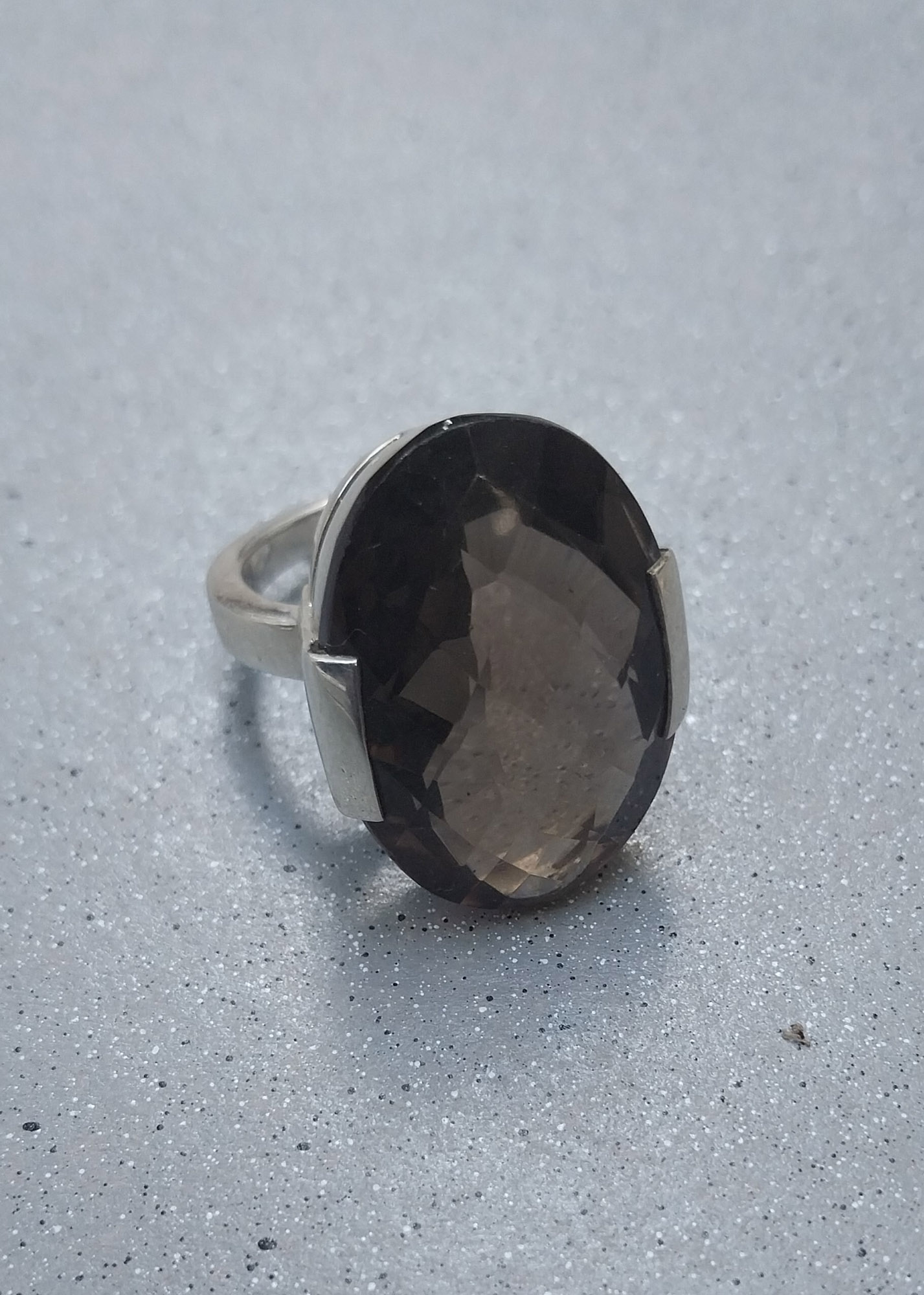 Vatave 925 Silver Ring With Smoky Gemstone