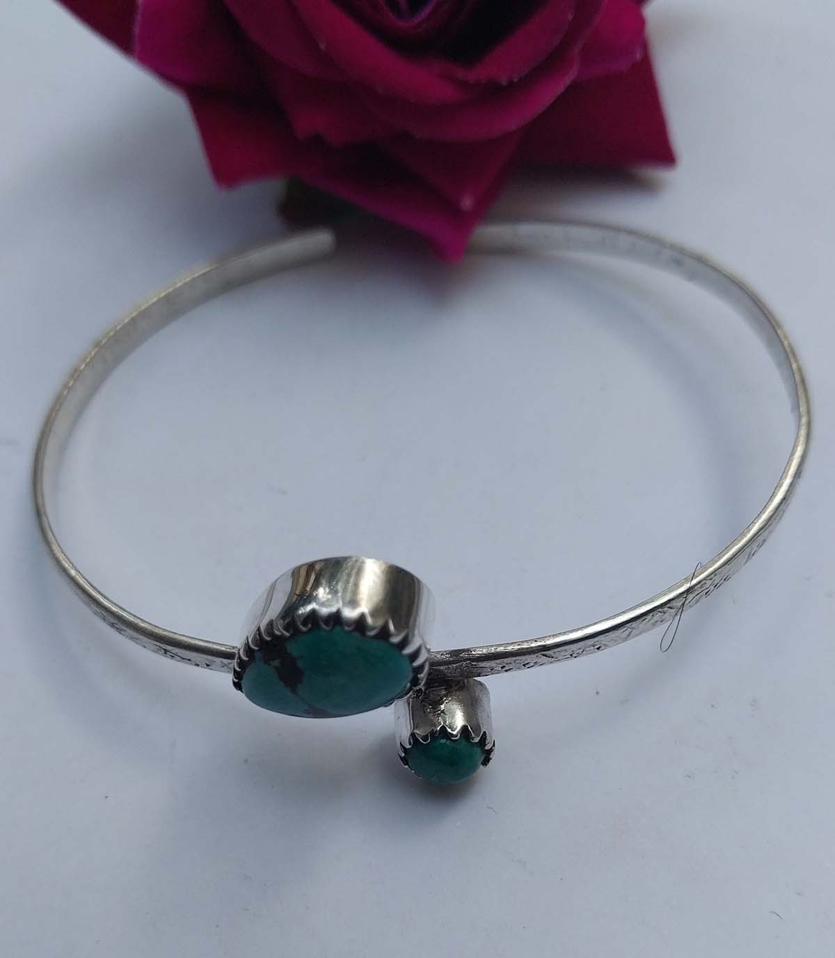 Vatave 925 silver braclet with Trquise Gemstone