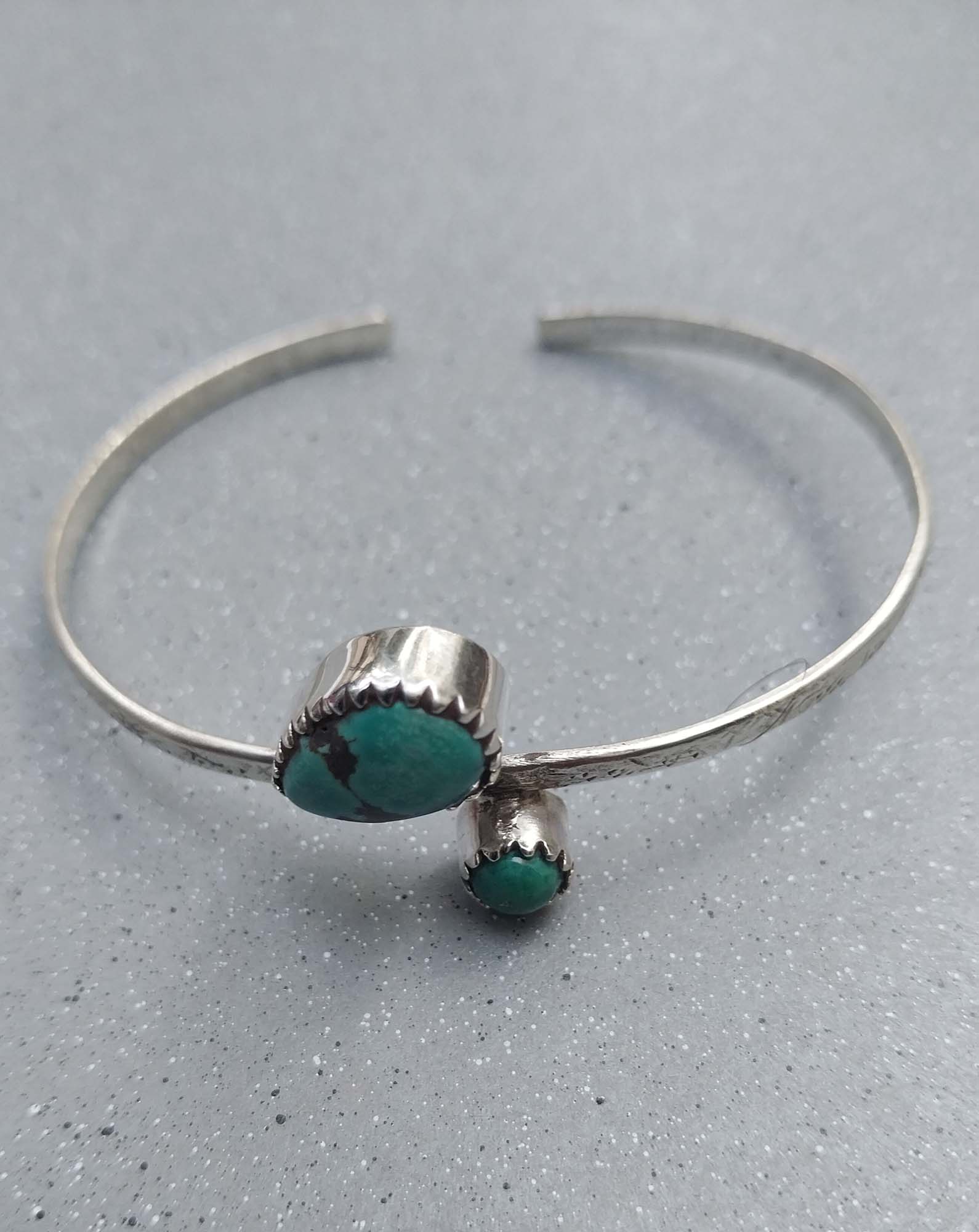 Vatave 925 silver braclet with Trquise Gemstone