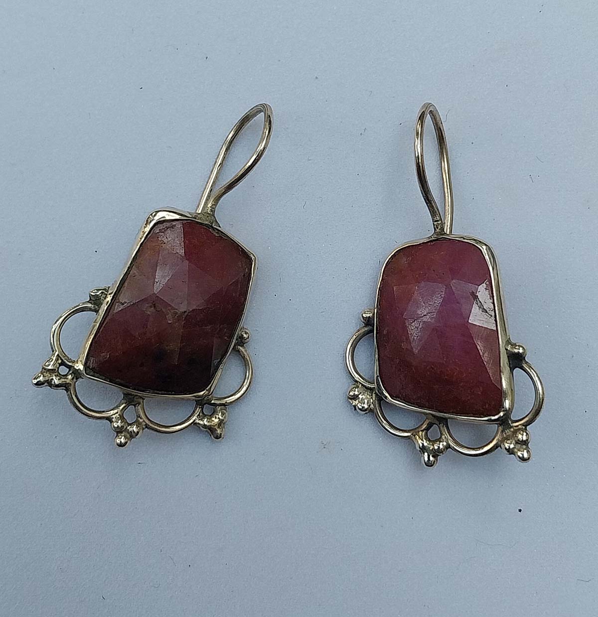 VATAVE 925 Silver Earring With Red Color Gemstone For Daily Use