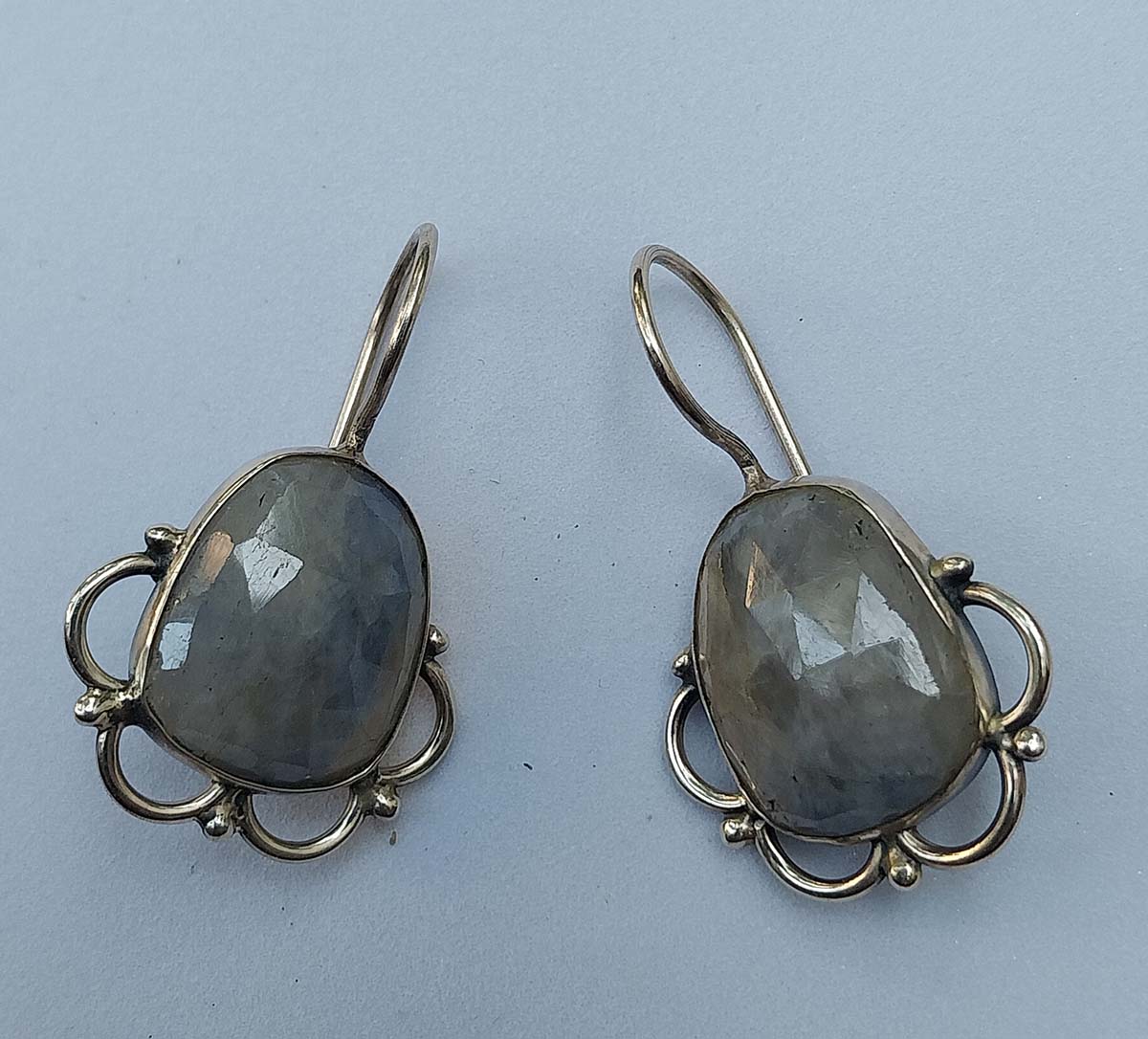 VATAVE 925 Silver Earring With Fancy Grey Color Gemstone