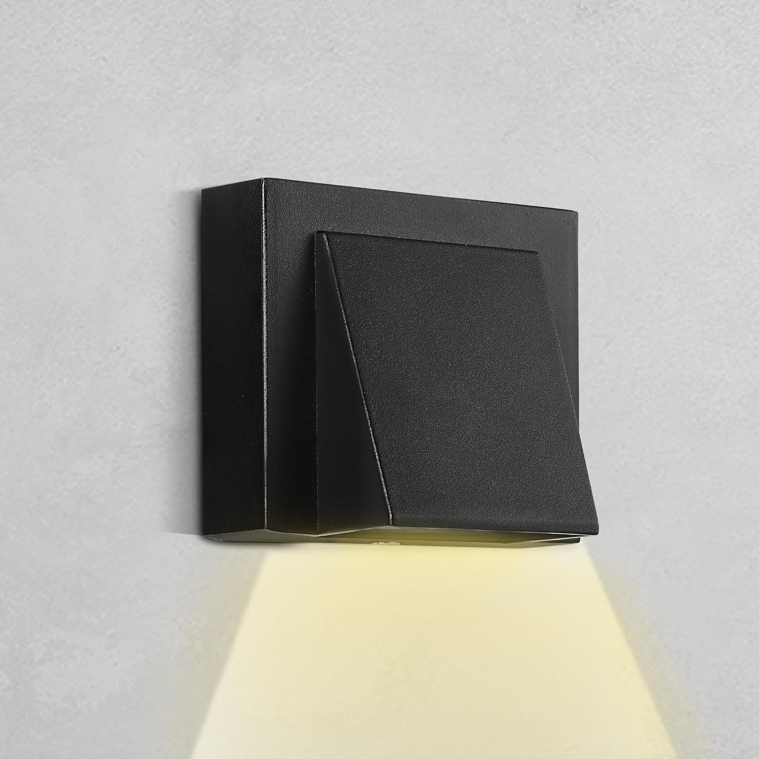 LumiEdge 5W IP65 Waterproof Up & Down Wall Light – Outdoor Balcony & Exterior Wall Lamp