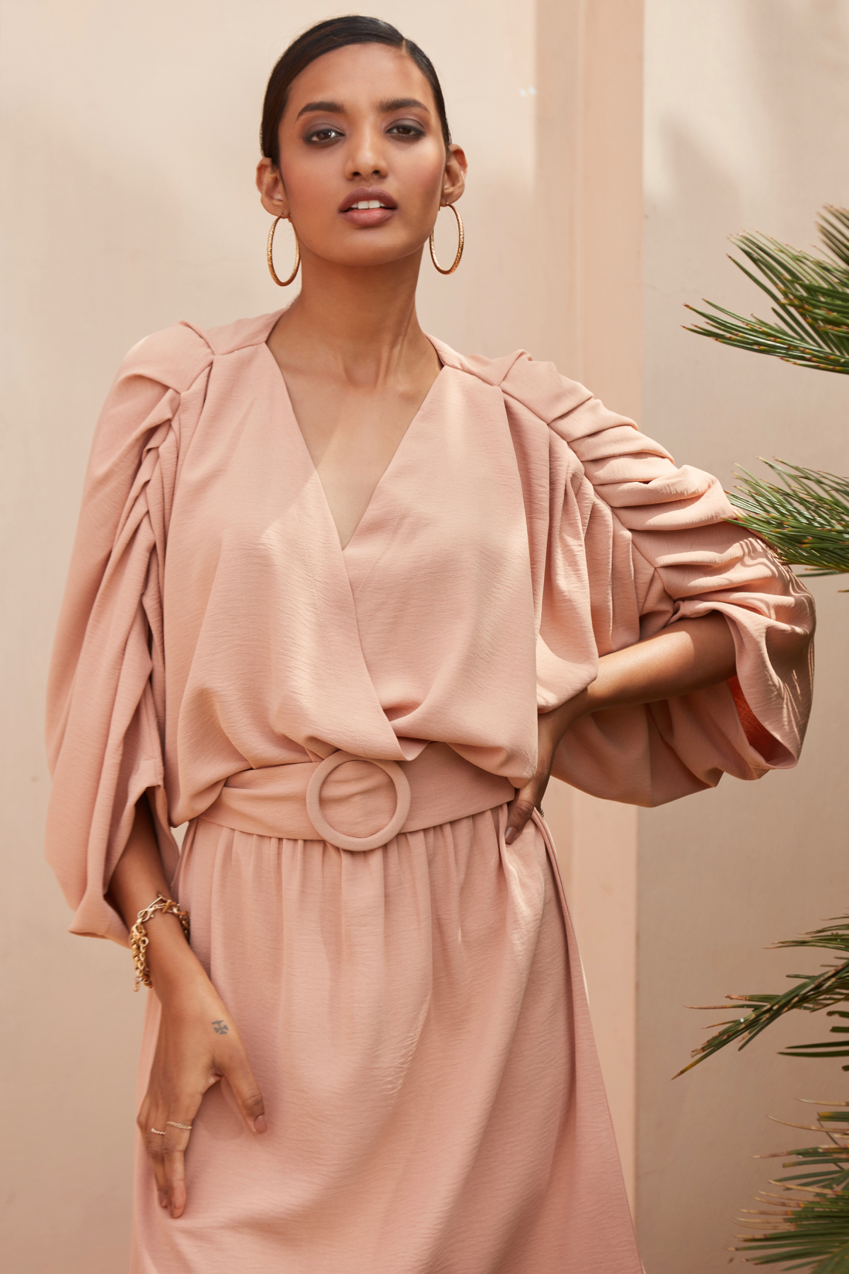 Knee Length V-neck Straight Brunch Dress With 34th Sleeves and Belt