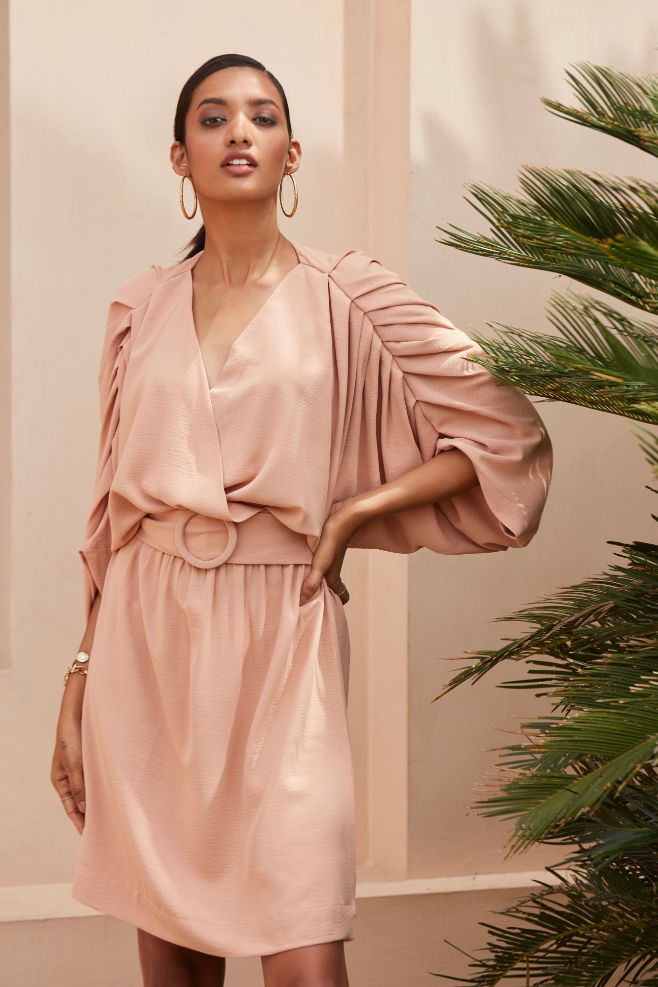 Knee Length V-neck Straight Brunch Dress With 34th Sleeves and Belt