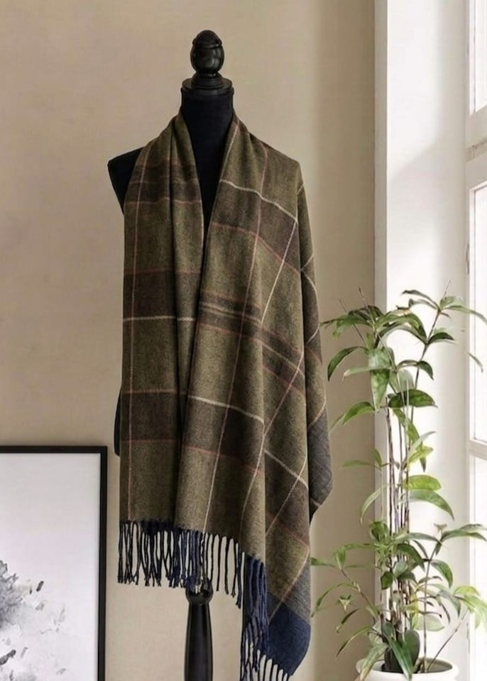 Himalayan earth  Shawl