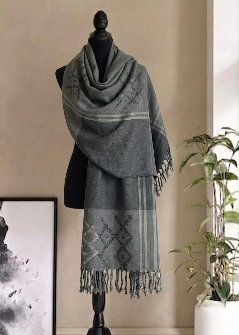 Ardore Grey Shawl